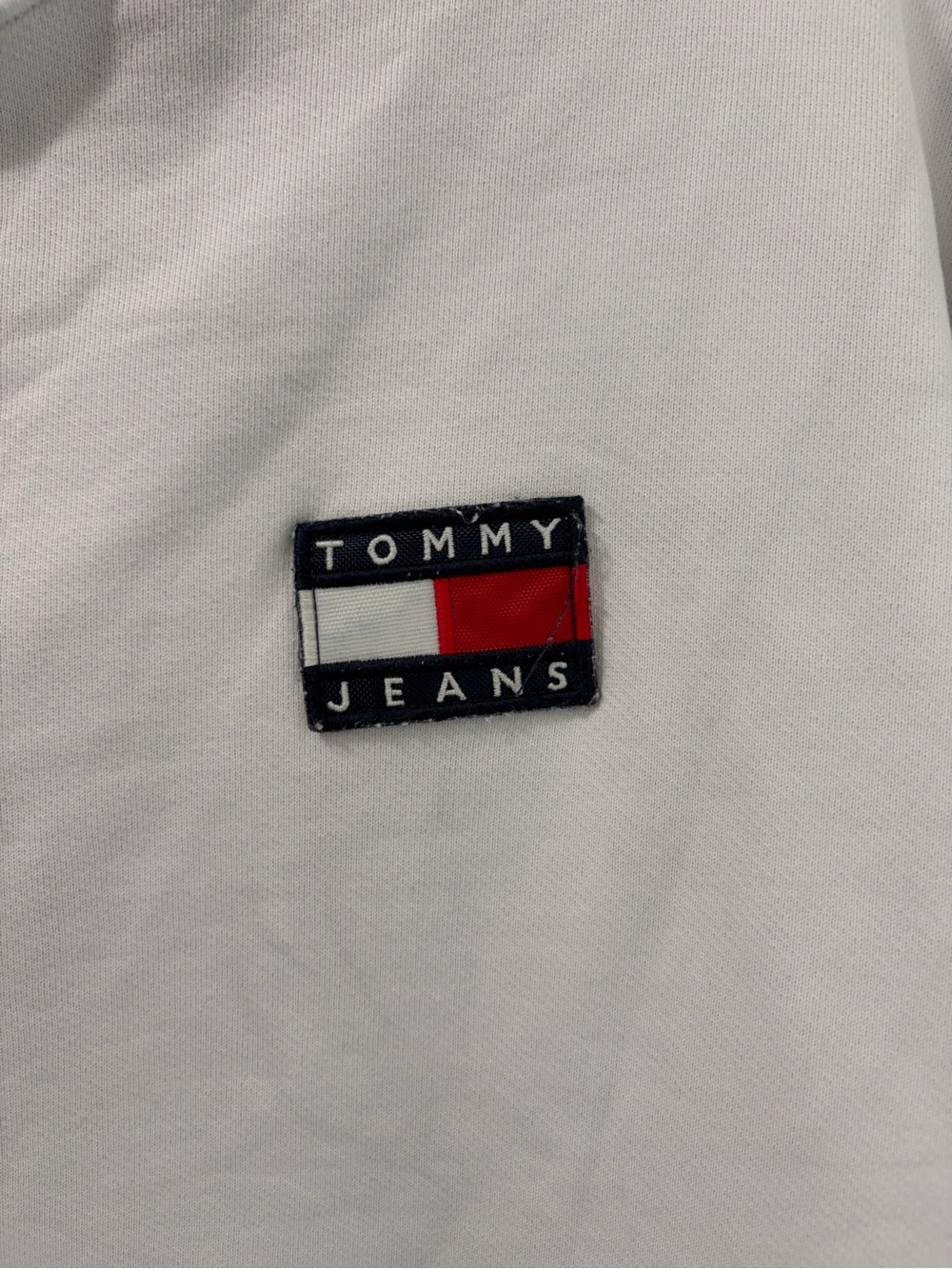 Tommy Hilfiger Preppy White Crewneck Sweatshirt - Picture 2 of 3
